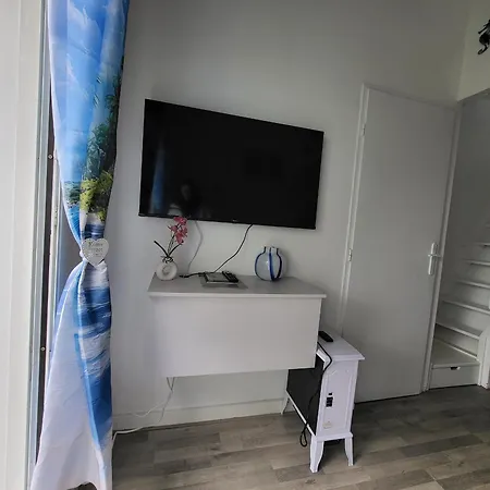 Сasa de vacaciones Maison Rénovée Près De La Avec 2 Piscines, Parking Et Animaux Acceptés - Fr-1-364-174 Saint-Michel-Chef-Chef