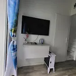 Casa de Férias Maison Renovee Pres De La Avec 2 Piscines, Parking Et Animaux Acceptes - Fr-1-364-174 Saint-Michel-Chef-Chef
