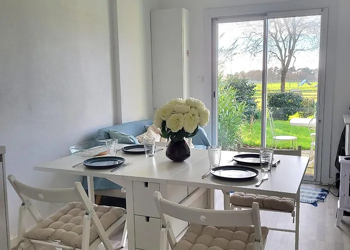 Maison Renovee Pres De La Avec 2 Piscines, Parking Et Animaux Acceptes - Fr-1-364-174